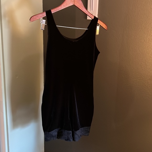 🔥1 hour sale. Victoria’s Secret, black shorts romper, lace on bottom - Picture 14 of 14